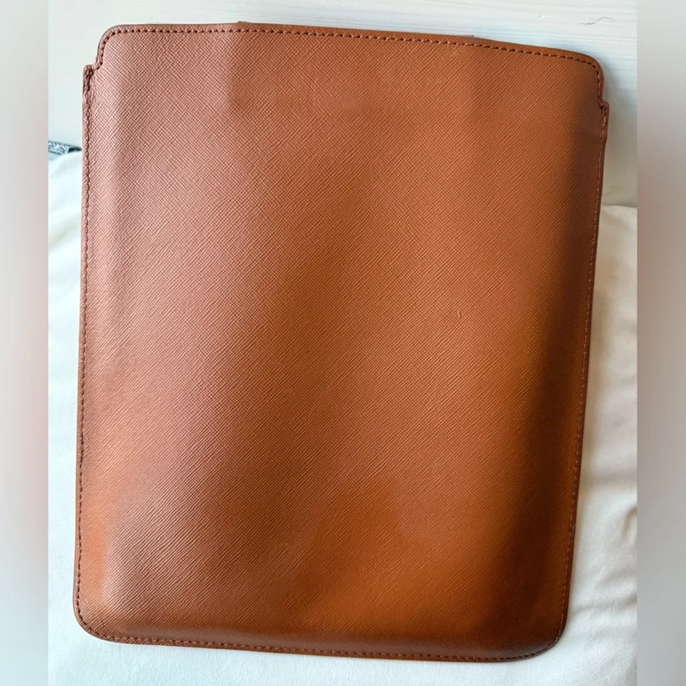 Tory Burch Brown Leather Tablet iPad Sleeve Case Logo